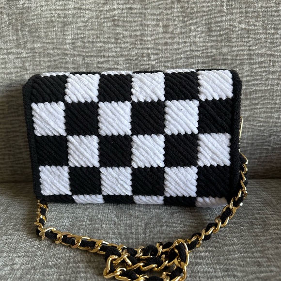 Handmade Plush Yarn Bag – Black & White Checkerboard - Picture 6 of 10